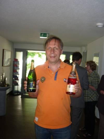 Herr Wssner untersttzt die FU auf seine Art.