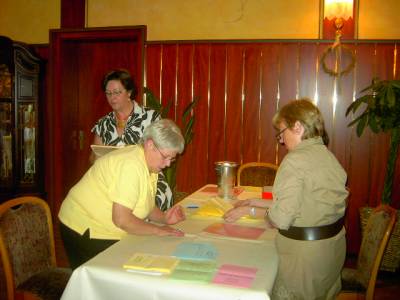 Zhlkommission in Aktion.